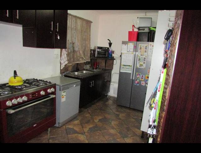 3 BEDROOM HOUSE FOR SALE IN WHITE RIVER EXT 3
